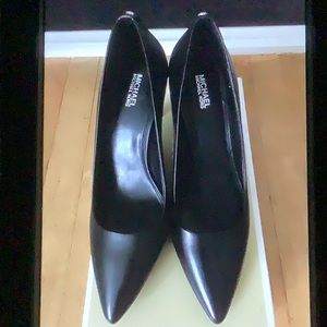 Michael Kors Dorothy Flex Pump